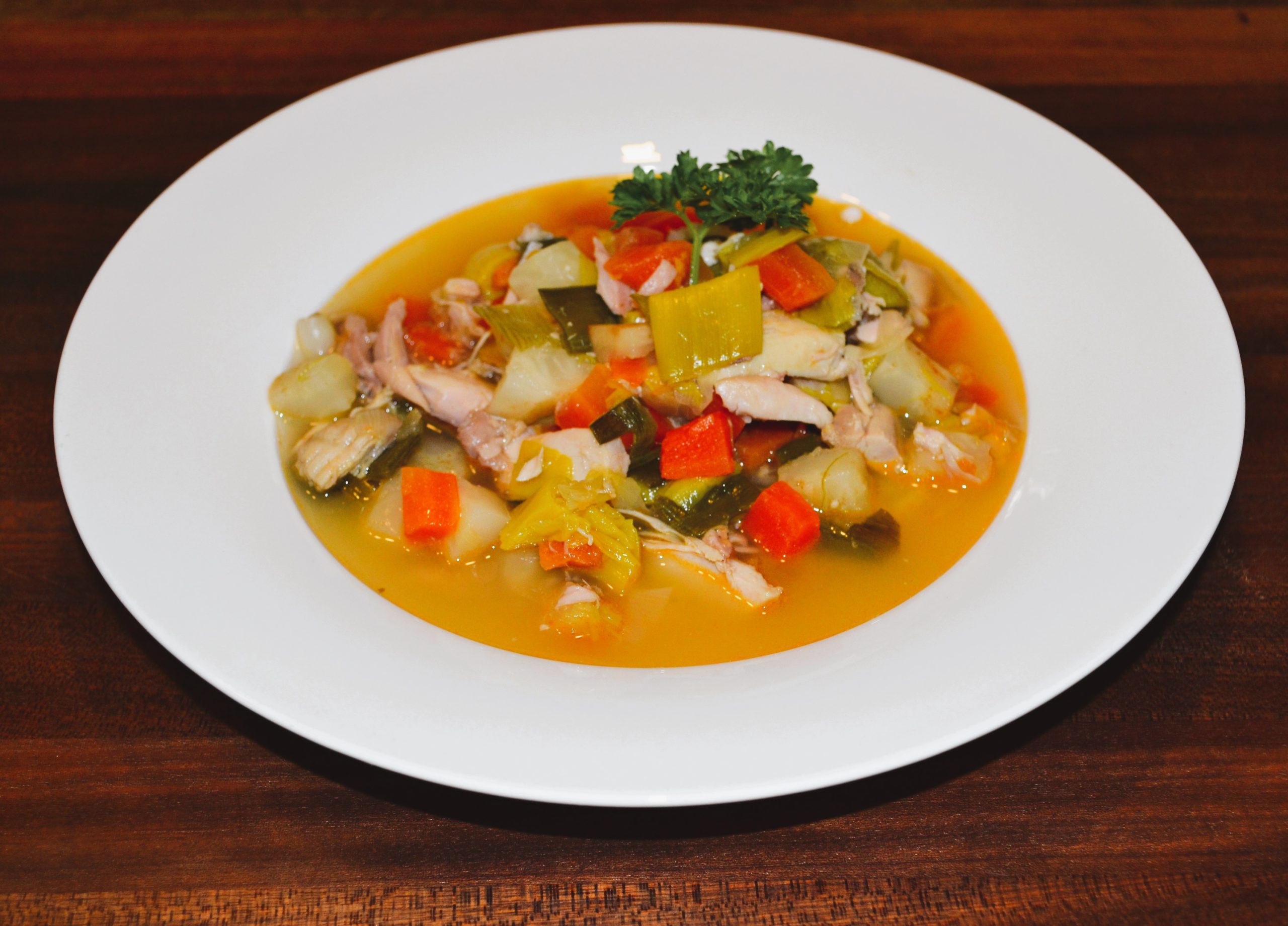 Gemüseeintropf mit Huhn